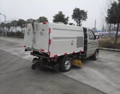 長安掃路車陽泉市總經銷——高效清潔，助力城市環(huán)境建設