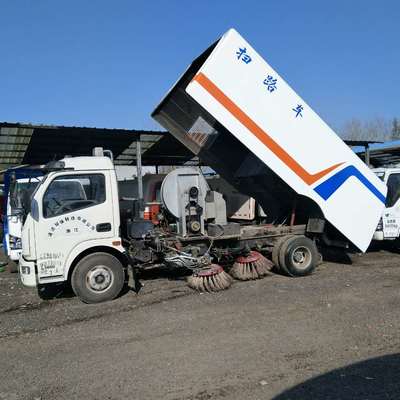 東風道路掃路車 現代城市環衛的清潔衛士